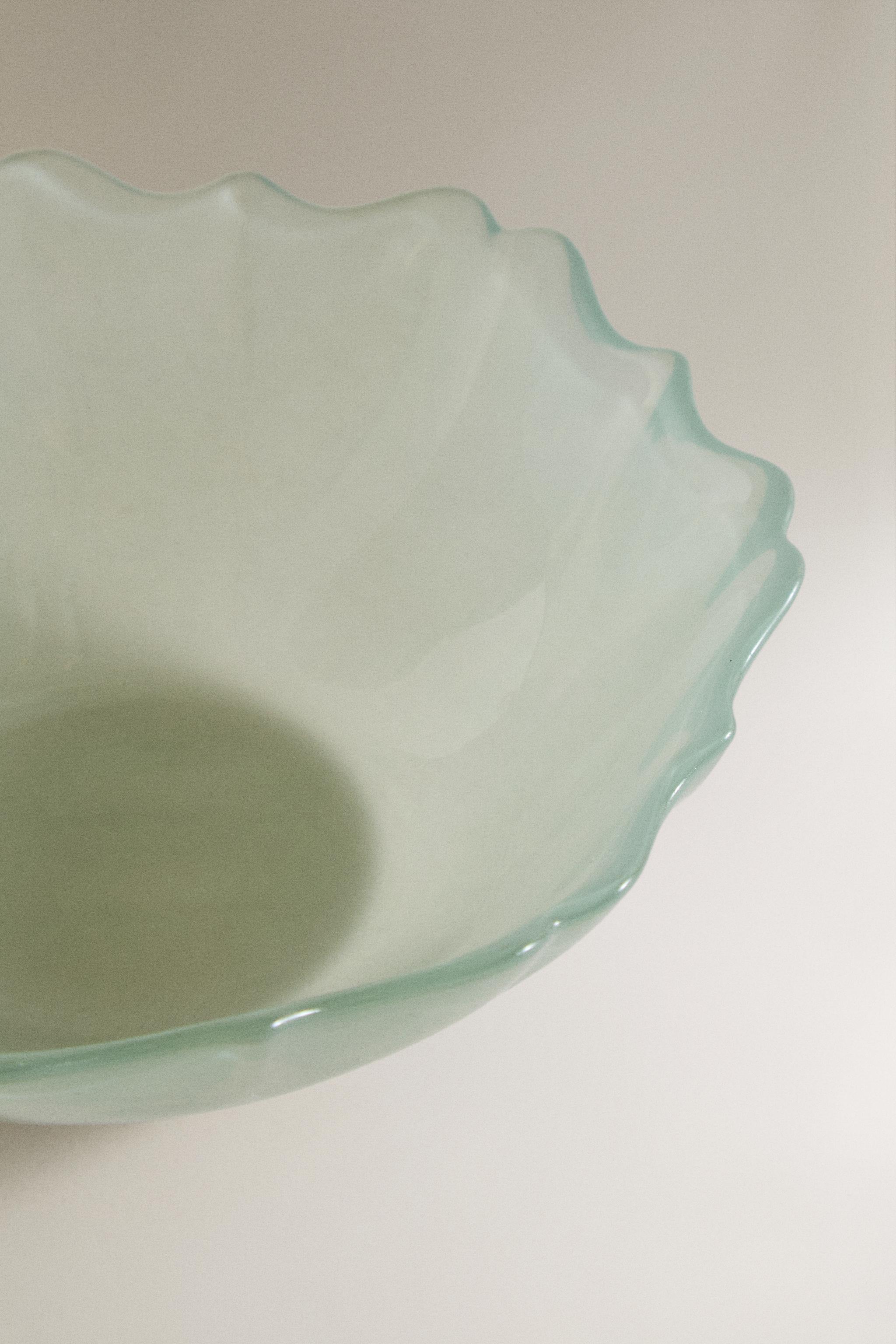 WAVY GLASS BOWL